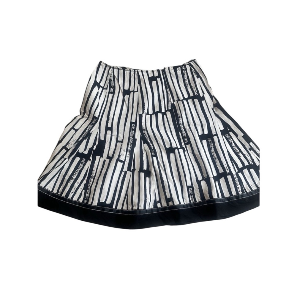 RB‎ Collection New York Black/White Skirt - Black Ribbon Trim at Hem - Size 12